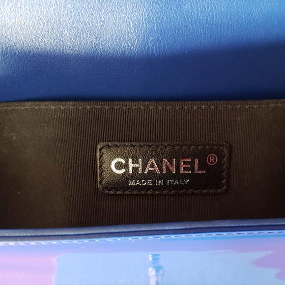 Chanel boy medium blue patent leather bag - Picture 4 of 8